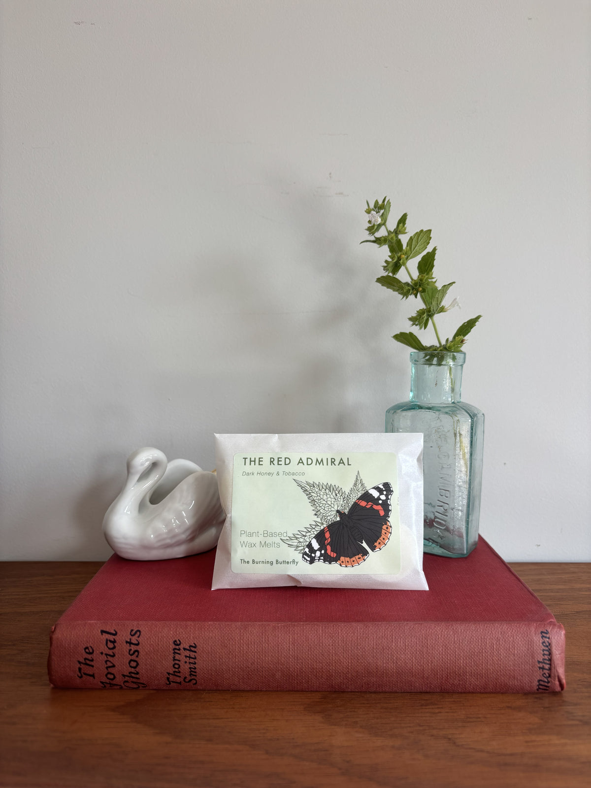The Red Admiral Scented Wax Melts - Dark Honey & Tobacco | The Burning Butterfly